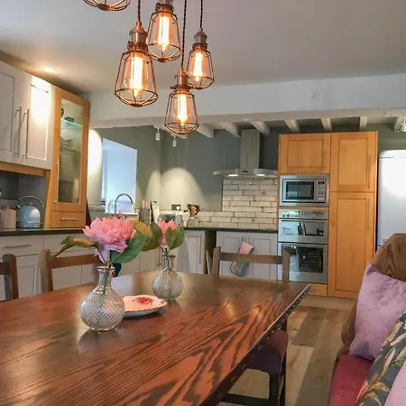 4 Bed In Broughton-in-furness Oc-sz183 Semesterbostad